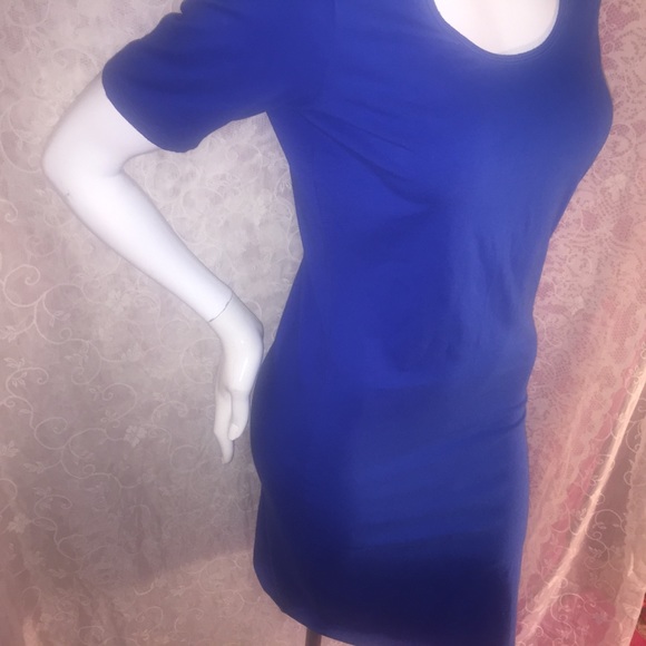 Dress - Picture 2 of 4